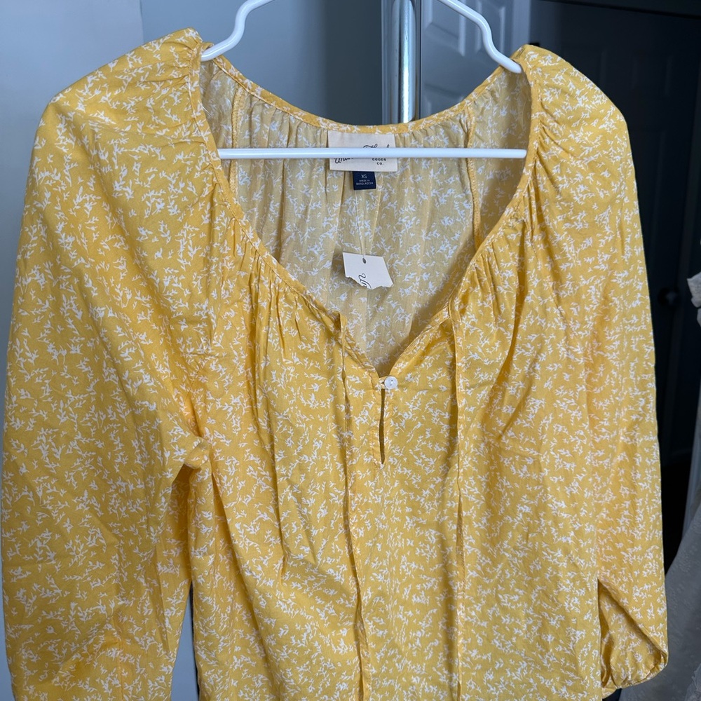 Universal Thread Top